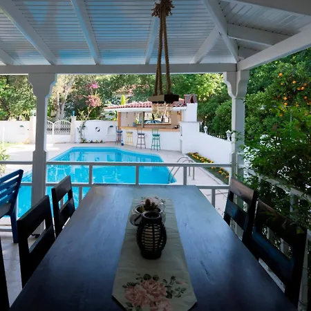 Rum i privatbostad Calypso Cozy Suites (Adults Only)