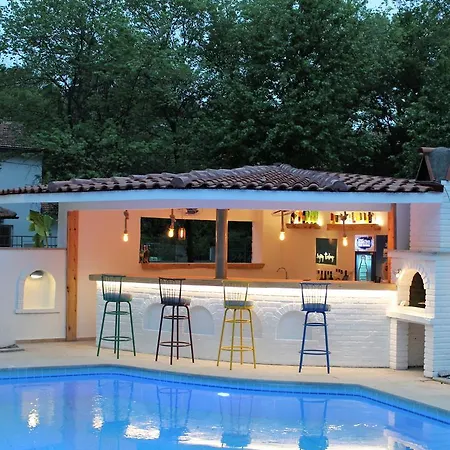 Calypso Cozy Suites (Adults Only) *